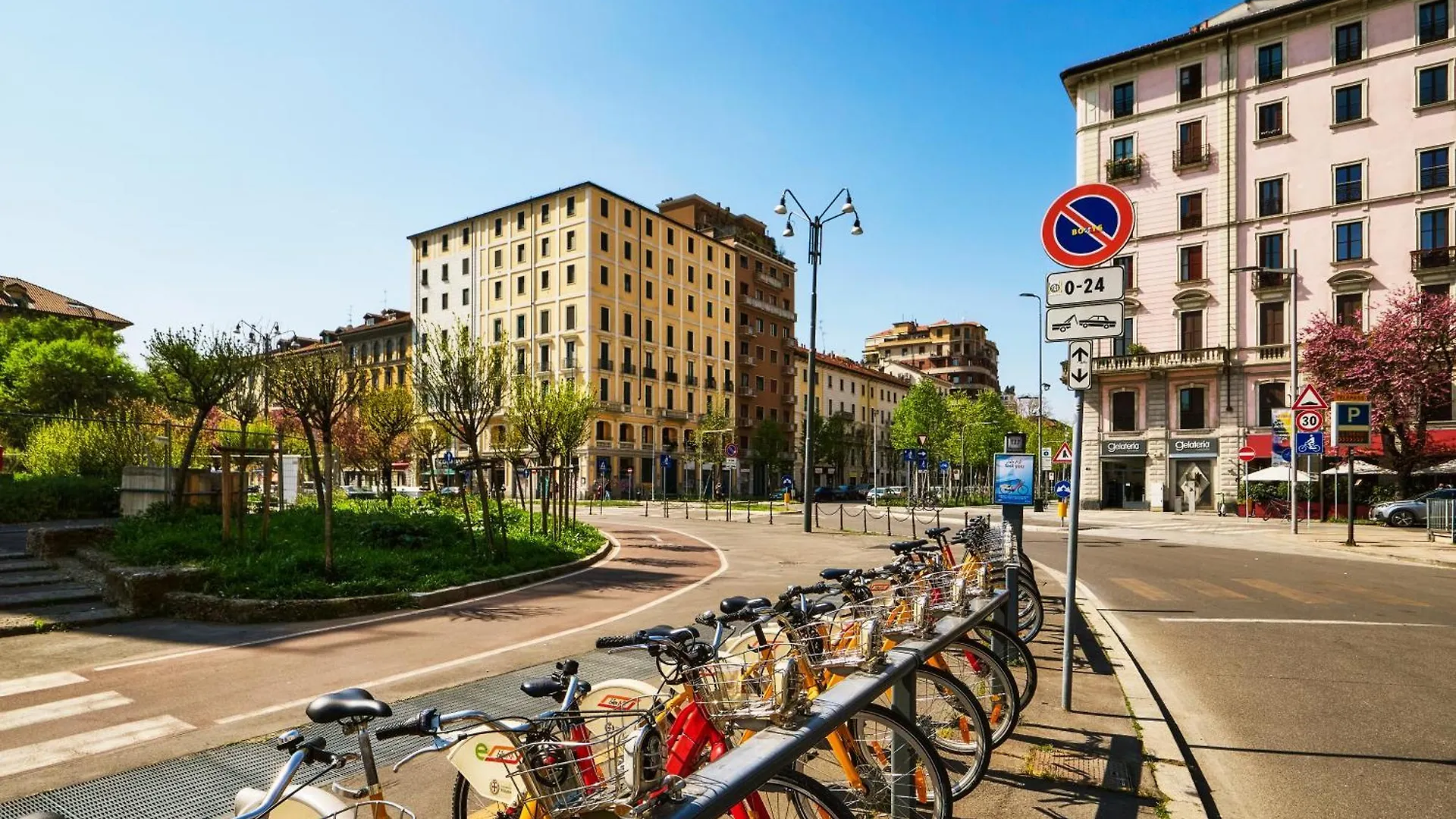 Beautiful apartment in Tricolore Milan
